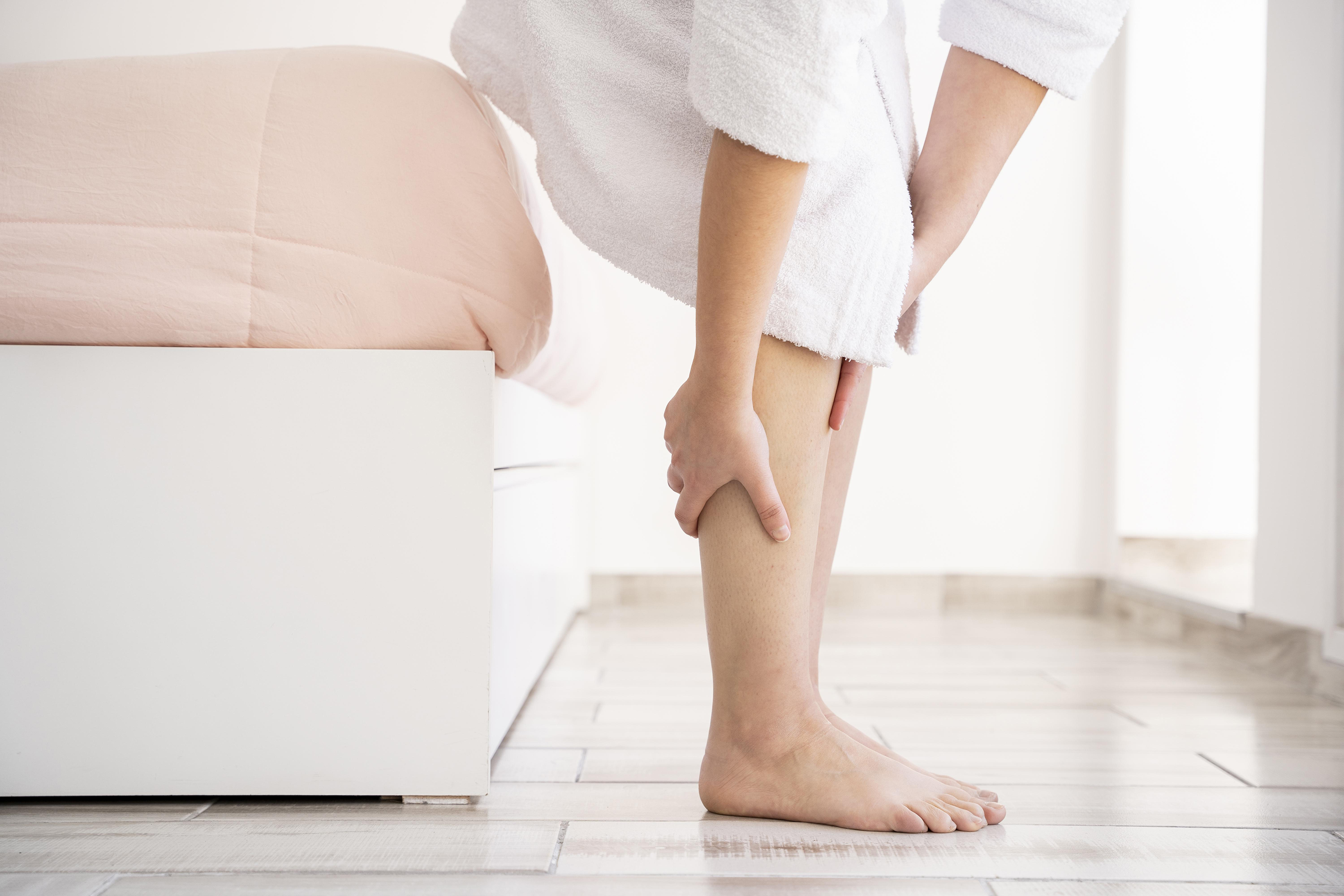 Understanding venous ulcer symptoms and treatments.